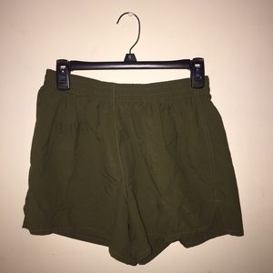 Vintage green elastic band shorts